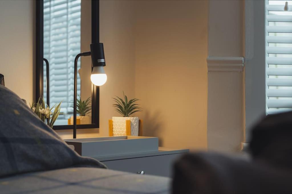 1 Bed - Wifi - Pet Friendly - Harrow Apartment Екстериор снимка