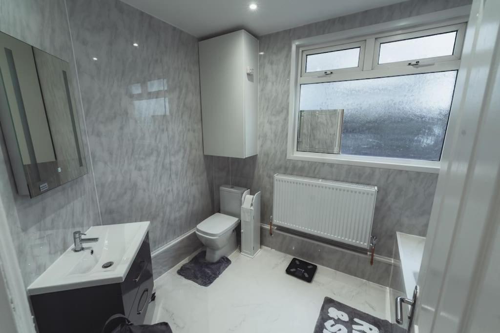 1 Bed - Wifi - Pet Friendly - Harrow Apartment Екстериор снимка