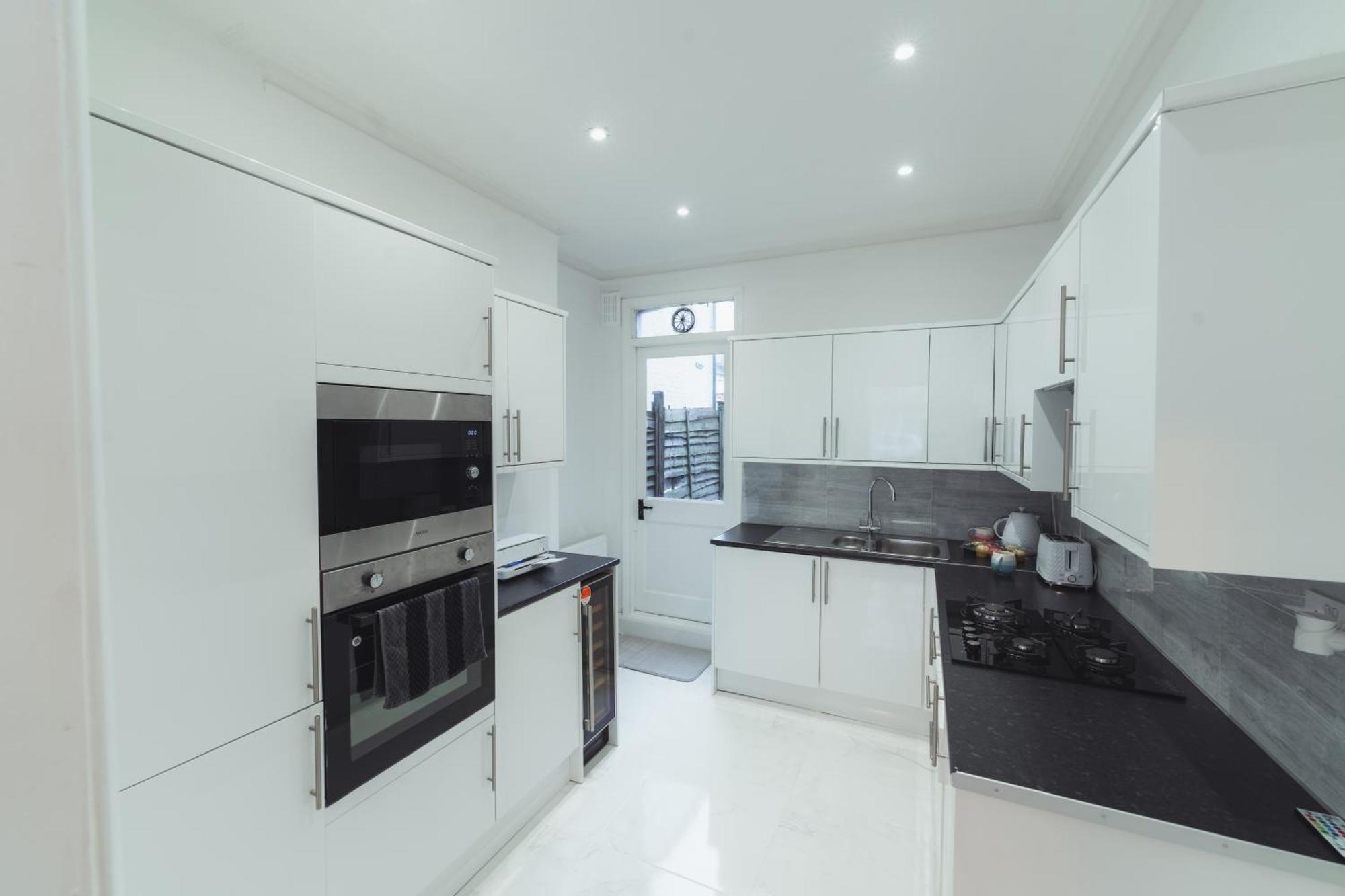1 Bed - Wifi - Pet Friendly - Harrow Apartment Екстериор снимка